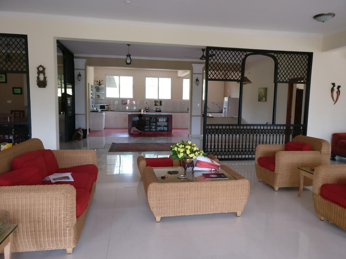 Robin Woods Homestay Саклешпур Экстерьер фото